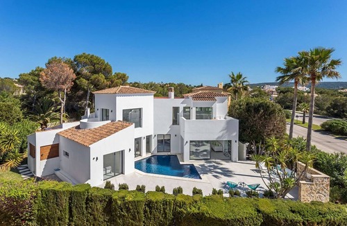 Santa Ponsa Villa | Villa Viva Modern, light-filled designer villa in Santa Ponsa/Port Adriano