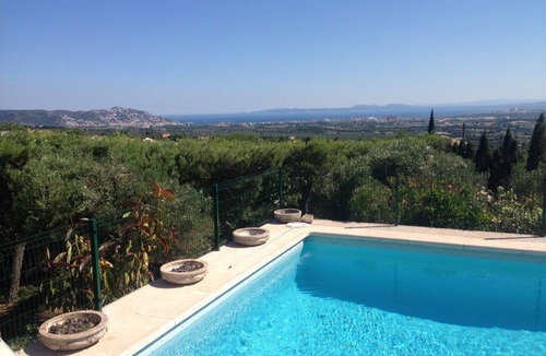 Palau-Saverdera Villa | Villa with impressive views over the bay of Rosas & the Ampurdan plain