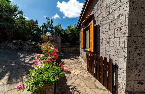 Colli di Fontanelle Villa | Villa with swimming pool and garden
