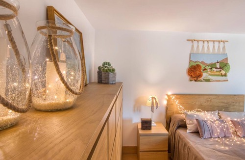 Vall-Llobrega Villa | VILLA WITH POOL AND SEA VIEWS