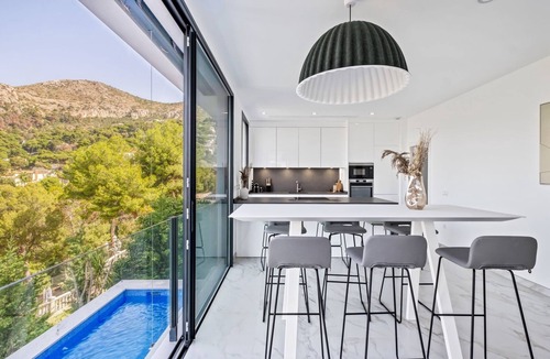 Pinares de San Anton Villa | Villas Pinares de San Antón, Saltwater pool, Sea, City, Mountain Views