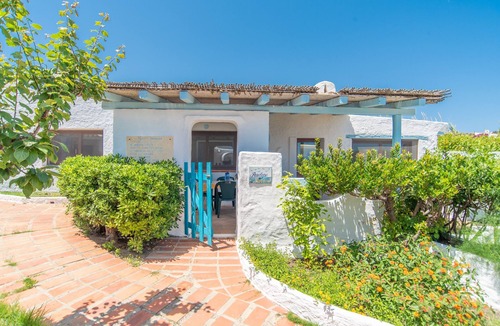 Punta Sardegna House | Villetta Vm: Charming Mediterranean House Near the Beach with Garden and Terrace
