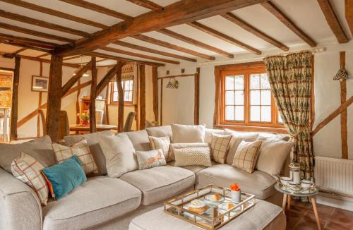 Walsham-le-Willows House | Vine Cottage