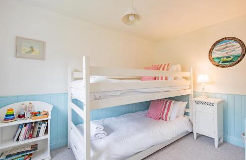 Martin House | Violet Cottage