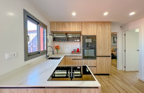 Santa Susanna Apartment | Vivalidays Henry- Santa Susanna