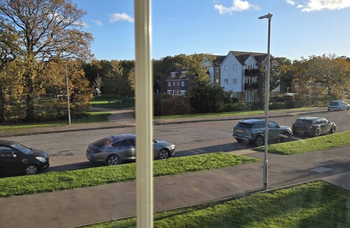 Willesborough House | Wagtail-Sleeps 7-Parking-Garden-WiFi-2xWork Desk