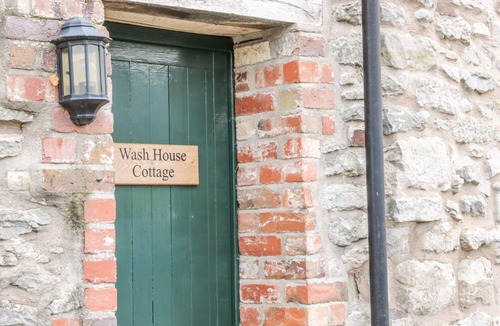 Much Wenlock Cottage | Wash House Cottage