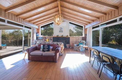 Mapua House | Waterfront Classic Kiwi Bach