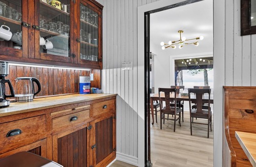 Bobcaygeon Cottage | Waterfront Cottage | 230 Ft of Pristine Shoreline | Pigeon Lake| Near Bobcaygeon