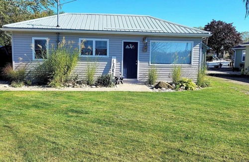 Harwich Cottage | Waterfront Cottage w/boat dock