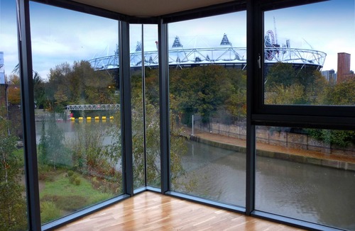 Stratford Apartment | Waterside Large 5* Luxury Olympic Park Stratford Bow Hackney Wick Boutique HUGE