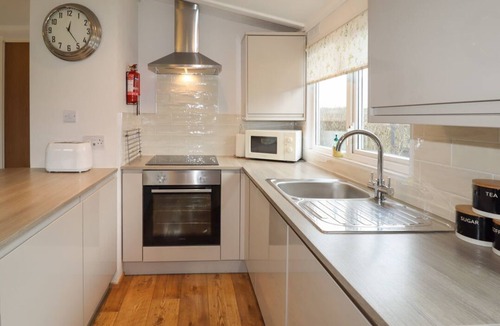 Craven Arms Cabin | Wayside Lodge in Aston On Clun