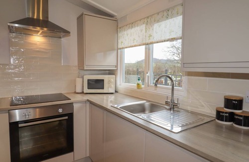 Craven Arms Cabin | Wayside Lodge in Aston On Clun
