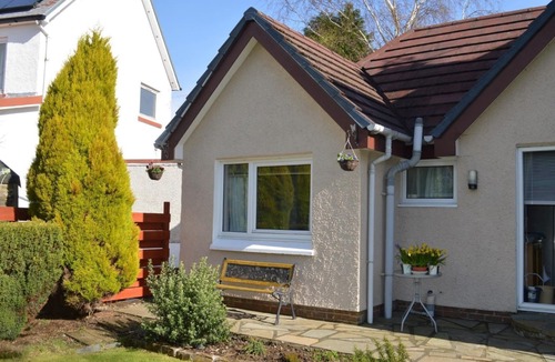 Innellan Apartment | Weatheroak Studio Annexe, great value for money, sleeps 2.