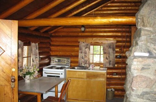 Eagle River Resort | Weddings/Family Reunions/Retreats/Fishing Groups/Guys & Girls Getaway