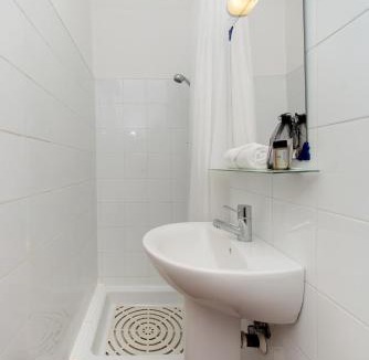 Almadraba-Canyelles Apartment | WELCS ESTUDIOS MADRAGUE en L'Almadrava primera linea de mar