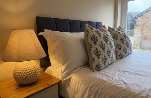Great Leighs Apartment | Well-Connected One Bedroom Self-Contained Rural Retreat