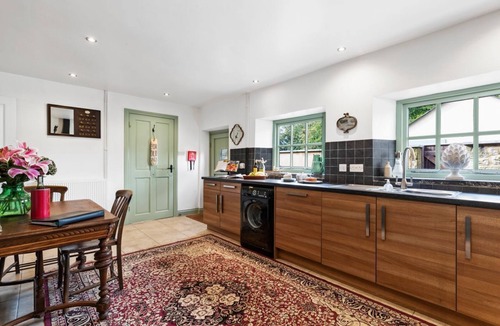 Tan-y-groes Villa | Welsh Coach House - Five Bedroom Villa, Sleeps 9