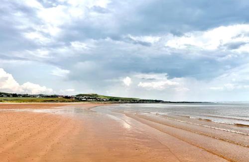 Saltcoats House | West Coast Home From Home