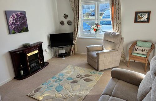 Largs House | Westcoast-Retreat-Largs