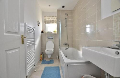 Largs House | Westcoast-Retreat-Largs