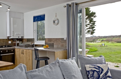 Helford Passage Cottage | Wheal Tor Lodge