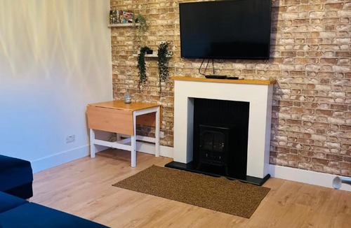 Dumbarton Apartment | Whiteley's Cottages