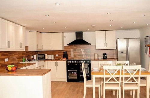 Muthill House | Willoughby Cottage - Rustic Retreat in Crieff