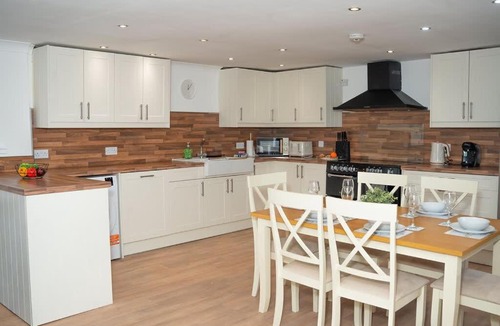 Muthill House | Willoughby Cottage - Rustic Retreat in Crieff