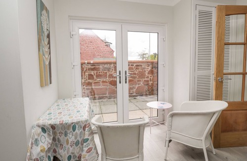 Ayr Cottage | Willowbank