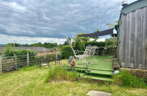 Taunton House | Willowbank shepherds hut