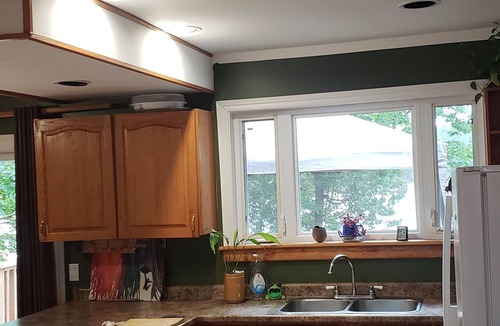Macdonald House | WINTER DISCOUNT ICE FISHING RIGHT OUT FRONT FOR TROUT 3 bedrooms 4 beds