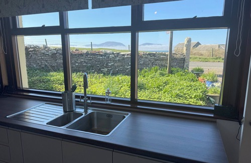 Stromness Cottage | Withi-Gill - Bay of Ireland Views 50m From Beach