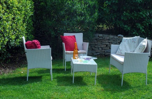 Panicale Villa | Wonderful private villa for 6 people with private pool, WIFI, A/C, TV, patio and pets allowed