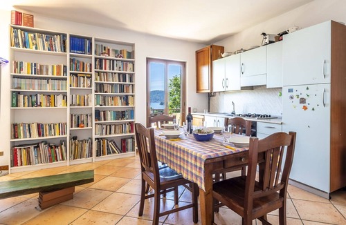Pallanza House | Wonderful private villa for 4 guests with WIFI, TV and balcony
