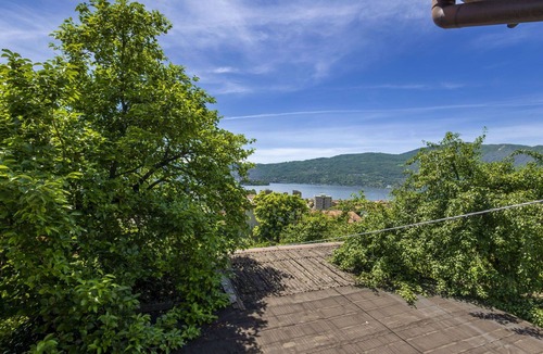 Pallanza House | Wonderful private villa for 4 guests with WIFI, TV and balcony