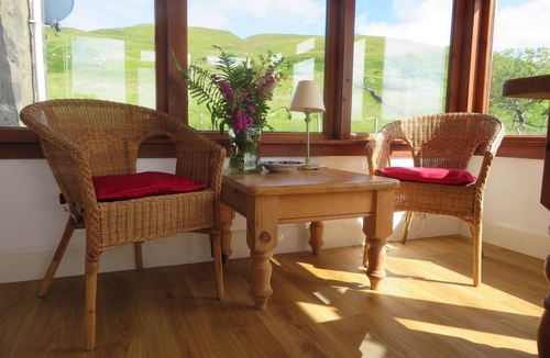 Lochgilphead Apartment | Wonderful remote cottage but fully equipped with all you would need to create Home from Home.