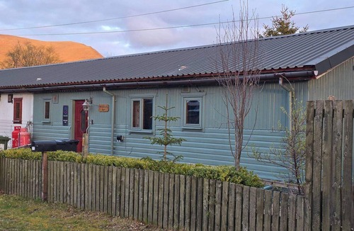 Mainland Cottage | Woodlands Cottage Cottage Sleeps 5
