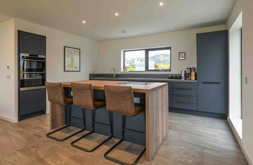 Kilmaluag House | Wow sea-view! walks, cliffs, wildlife - spacious contemporary home