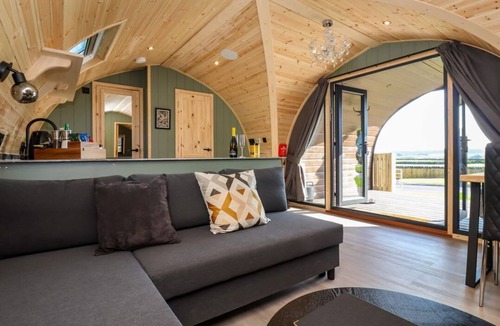 Yockenthwaite House | Wren Chapel Le Dale, Yorkshire
