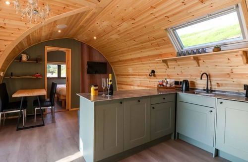 Yockenthwaite House | Wren Chapel Le Dale, Yorkshire