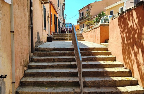 La Maddalena Apartment | YourHome - La Maddalena Blue House