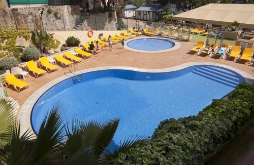 Calella House | ZEcamping 3 étoiles animé 200m plage piscine locatif TV BBQ 30m2