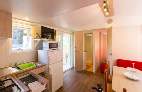 Calella House | ZEcamping 3* 200m plage piscine animaux acceptés locatif TV BBQ clim