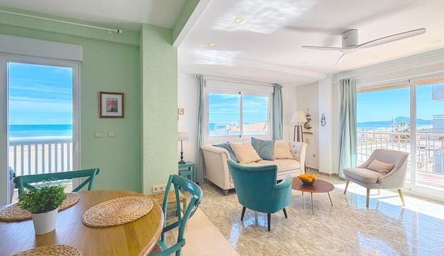 02 Ninomad Lucentia Beachfront Daimús