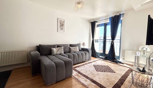 1 Bed Flat - Sleeps 4 - Pets - Parking - Wifi