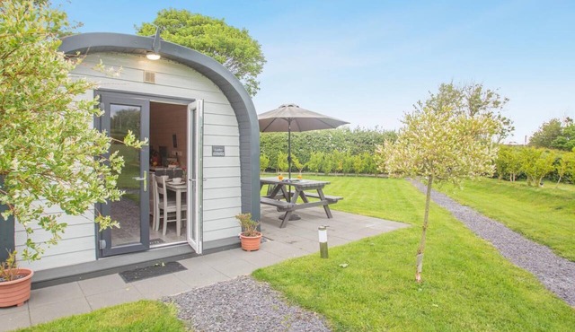 1 Bed in Brynsiencyn (oc-c42703)