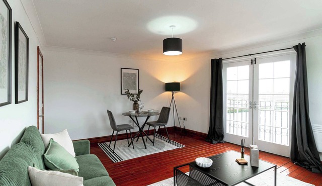 1 BED Whitehaven Apartment Overlooking Harbour