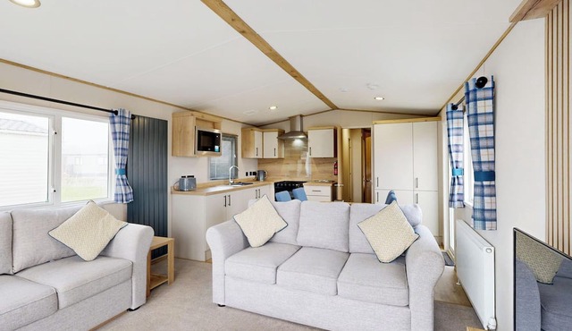 1 bedroom accommodation in Crowle