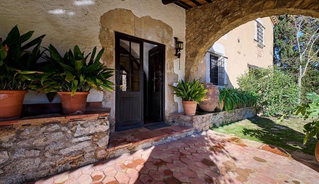 1 Mas Pagès, rural house for 9 people with garden and private pool